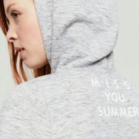 Lou & Grey Miss You Summer Pullover Hoodie Womens Small Gray Tassels Printed - Picture 10 of 10